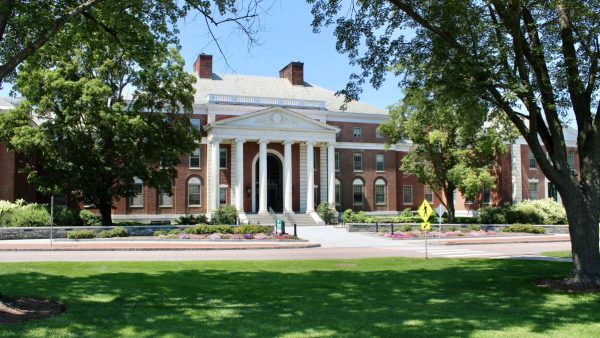 加州维多克大学校园氛围示意图